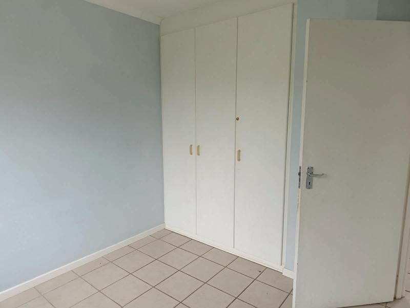 To Let 2 Bedroom Property for Rent in Guldenland Western Cape
